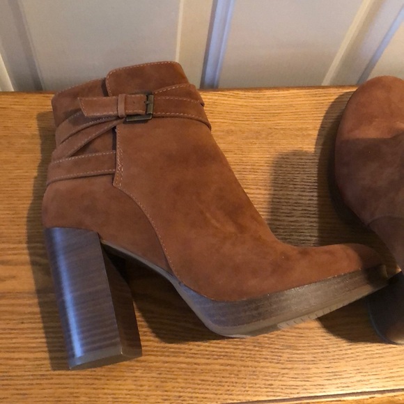 Ankle boots - Picture 2 of 4